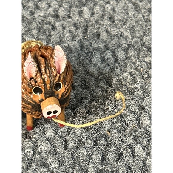 Anthropomorphic Pig Salt Pepper Shakers Walnut Small MCM Folk Art - Picture 5 of 9